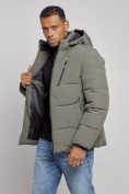 Оптом Куртка зимняя молодежная мужская с капюшоном цвета хаки 8320Kh в Ульяновске, фото 8