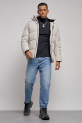 Оптом Куртка зимняя молодежная мужская с капюшоном светло-бежевого цвета 8320SB в Екатеринбурге, фото 15