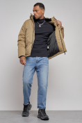 Оптом Куртка мужская зимняя с капюшоном спортивная великан горчичного цвета 8332G в Казани, фото 12