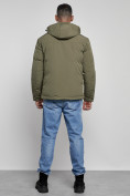 Оптом Куртка мужская зимняя с капюшоном спортивная великан цвета хаки 8335Kh в Оренбурге, фото 4