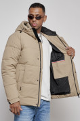 Оптом Куртка молодежная мужская зимняя с капюшоном бежевого цвета 8356B в Самаре, фото 14