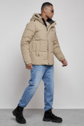 Оптом Куртка молодежная мужская зимняя с капюшоном бежевого цвета 8356B в Челябинске, фото 3