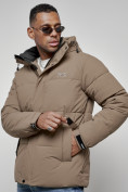 Оптом Куртка молодежная мужская зимняя с капюшоном коричневого цвета 8356K в Волгоградке, фото 12