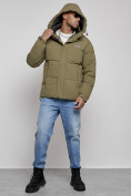 Оптом Куртка молодежная мужская зимняя с капюшоном цвета хаки 8356Kh в Екатеринбурге, фото 6