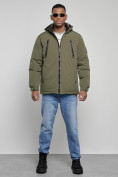 Оптом Куртка спортивная мужская зимняя с капюшоном цвета хаки 8360Kh