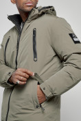 Оптом Куртка спортивная мужская зимняя с капюшоном серого цвета 8360Sr в  Красноярске, фото 12