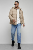 Оптом Куртка спортивная мужская зимняя с капюшоном бежевого цвета 8362B, фото 17