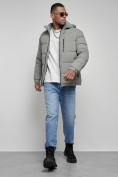 Оптом Куртка спортивная мужская зимняя с капюшоном серого цвета 8362Sr, фото 18