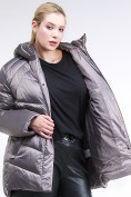 Оптом Куртка зимняя женская стеганная коричневого цвета 85-923_48K в Екатеринбурге, фото 6