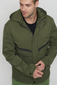 Оптом Куртка спортивная мужская с капюшоном цвета хаки 8596Kh в Казани, фото 8