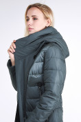 Оптом Куртка зимняя женская молодежная стеганная болотного цвета 870_06Bt в Перми, фото 7