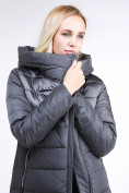 Оптом Куртка зимняя женская молодежная стеганная серого цвета 870_11Sr в Омске, фото 7