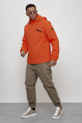 Оптом Куртка спортивная мужская весенняя с капюшоном оранжевого цвета 88021O в Казани, фото 2