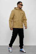 Оптом Куртка спортивная мужская весенняя с капюшоном бежевого цвета 88025B в Казани, фото 3