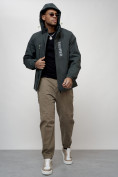 Оптом Куртка спортивная мужская весенняя с капюшоном темно-серого цвета 88026TC в Казани, фото 3