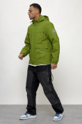 Оптом Куртка спортивная мужская весенняя с капюшоном зеленого цвета 88028Z в Казани, фото 2