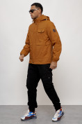 Оптом Куртка спортивная мужская весенняя с капюшоном горчичного цвета 88032G в Казани, фото 13