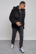 Оптом Плюшевая куртка мужская с капюшоном молодежная черного цвета 88636Ch в Волгоградке, фото 10