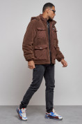 Оптом Плюшевая куртка мужская с капюшоном молодежная коричневого цвета 88636K в Санкт-Петербурге, фото 3