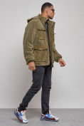 Оптом Плюшевая куртка мужская с капюшоном молодежная цвета хаки 88636Kh в Уфе, фото 3