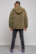 Оптом Плюшевая куртка мужская с капюшоном молодежная цвета хаки 88636Kh в Саратове, фото 4