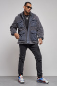 Оптом Плюшевая куртка мужская с капюшоном молодежная серого цвета 88636Sr в Челябинске, фото 11
