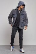 Оптом Плюшевая куртка мужская с капюшоном молодежная серого цвета 88636Sr в Перми, фото 5