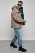 Оптом Куртка мужская зимняя с капюшоном молодежная коричневого цвета 88905K в Екатеринбурге, фото 9