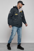 Оптом Куртка мужская зимняя с капюшоном молодежная темно-синего цвета 88905TS в Екатеринбурге, фото 3