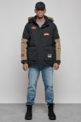 Оптом Куртка мужская зимняя с капюшоном молодежная черного цвета 88906Ch в Екатеринбурге