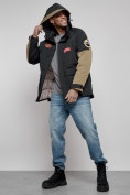 Оптом Куртка мужская зимняя с капюшоном молодежная черного цвета 88906Ch в Казани, фото 15