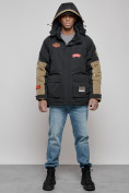 Оптом Куртка мужская зимняя с капюшоном молодежная черного цвета 88906Ch в Казани, фото 18