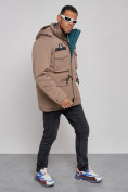 Оптом Куртка мужская зимняя с капюшоном молодежная коричневого цвета 88911K в Иркутске, фото 11