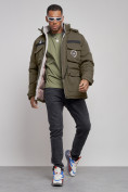Оптом Куртка мужская зимняя с капюшоном молодежная цвета хаки 88911Kh в Перми, фото 4
