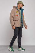 Оптом Куртка мужская зимняя с капюшоном молодежная коричневого цвета 88915K в Уфе, фото 3
