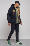 Оптом Куртка мужская зимняя с капюшоном молодежная темно-синего цвета 88915TS в Новосибирске, фото 3