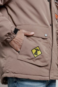 Оптом Куртка мужская зимняя с капюшоном молодежная коричневого цвета 88917K в Екатеринбурге, фото 11