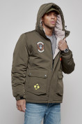 Оптом Куртка мужская зимняя с капюшоном молодежная цвета хаки 88917Kh в Екатеринбурге, фото 9