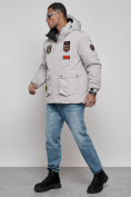 Оптом Куртка мужская зимняя с капюшоном молодежная серого цвета 88917Sr в Екатеринбурге, фото 13