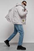 Оптом Куртка мужская зимняя с капюшоном молодежная серого цвета 88917Sr в Екатеринбурге, фото 21