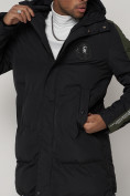 Оптом Спортивная молодежная куртка удлиненная мужская черного цвета 90008Ch в Екатеринбурге, фото 9