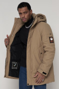 Оптом Спортивная молодежная куртка удлиненная мужская бежевого цвета 90016B в Казани, фото 10