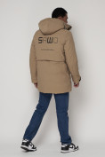 Оптом Спортивная молодежная куртка удлиненная мужская бежевого цвета 90016B в Казани, фото 4