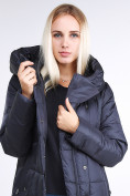 Оптом Куртка зимняя женская молодежная стеганная темно-серого цвета 9163_29TC в Омске, фото 8