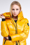 Оптом Куртка зимняя женская молодежная желтого цвета 9179_40J в Перми, фото 7