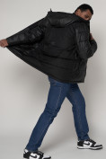 Оптом Спортивная молодежная куртка мужская черного цвета 92933Ch в Казани, фото 7