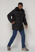 Оптом Спортивная молодежная куртка удлиненная мужская черного цвета 93686Ch в Екатеринбурге, фото 3