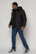 Оптом Спортивная молодежная куртка мужская черного цвета 93691Ch в Казани, фото 2