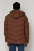 Оптом Спортивная молодежная куртка мужская коричневого цвета 93691K в Казани, фото 11