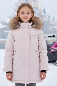 Оптом Парка зимняя подростковая для девочки с капюшоном и мехом розового цвета 9532R